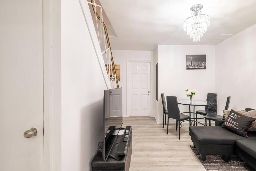 Harmony Home Near University of Waterloo