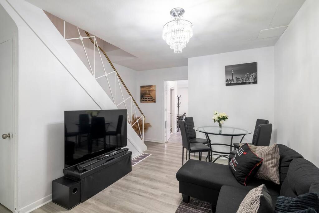 Harmony Home Near University of Waterloo