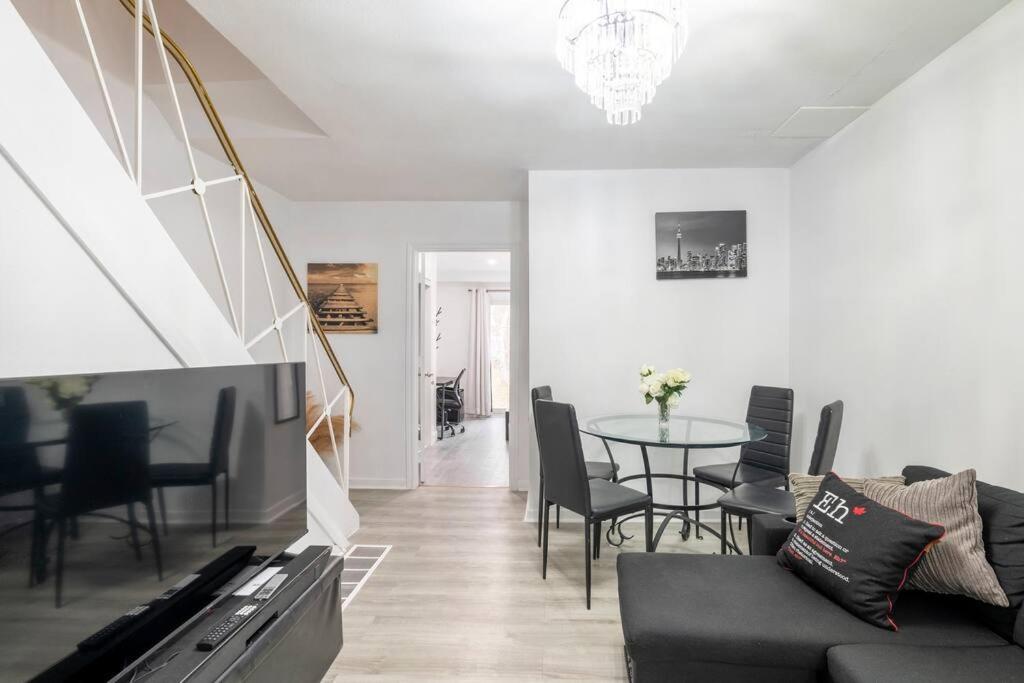 Harmony Home Near University of Waterloo
