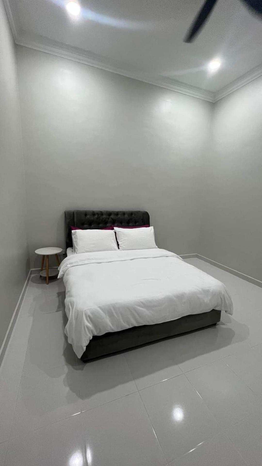 El Manzil Homestay with Pool photo 4