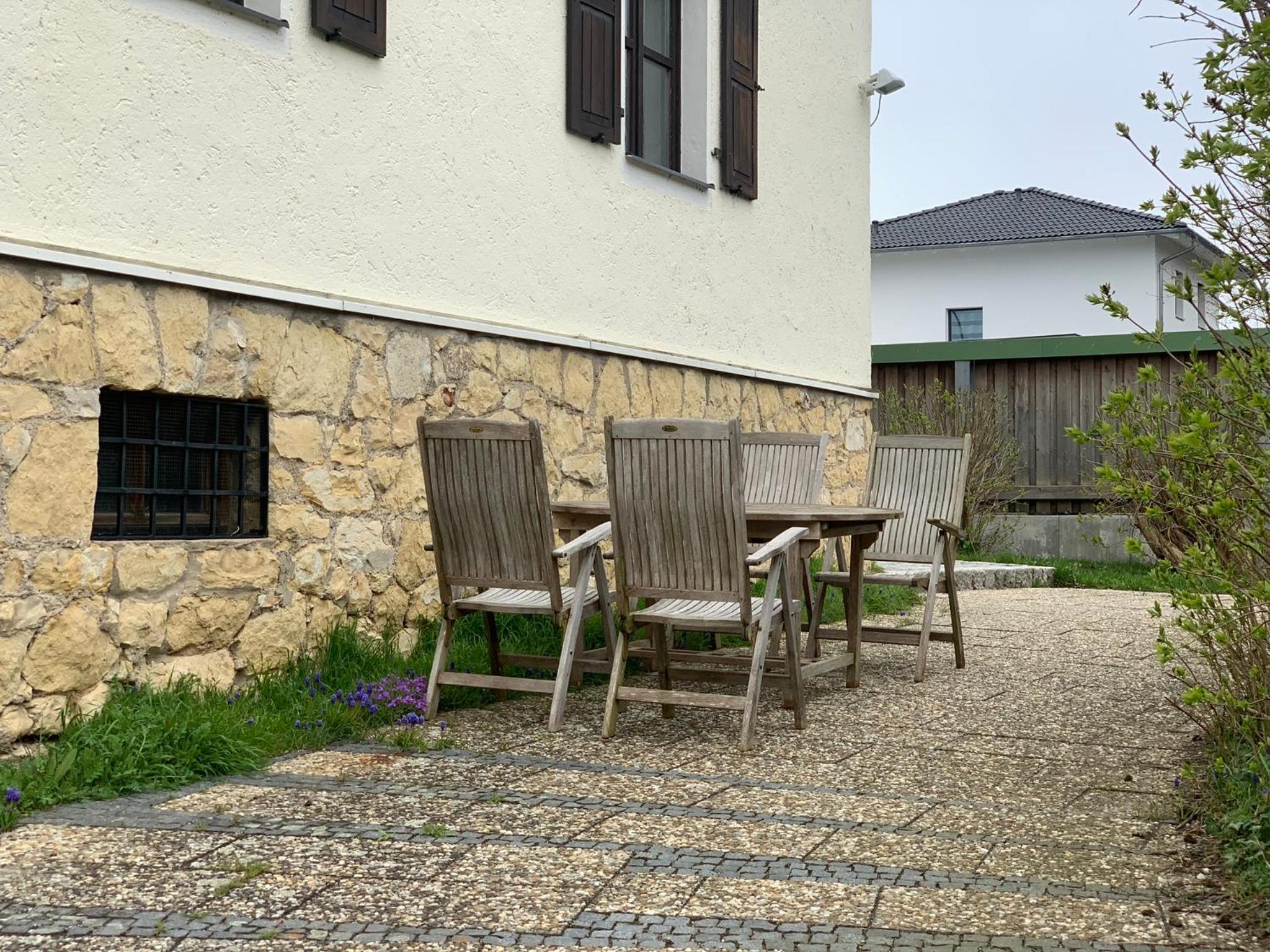 Villa mit Pool und Grillplatz in Regensburg