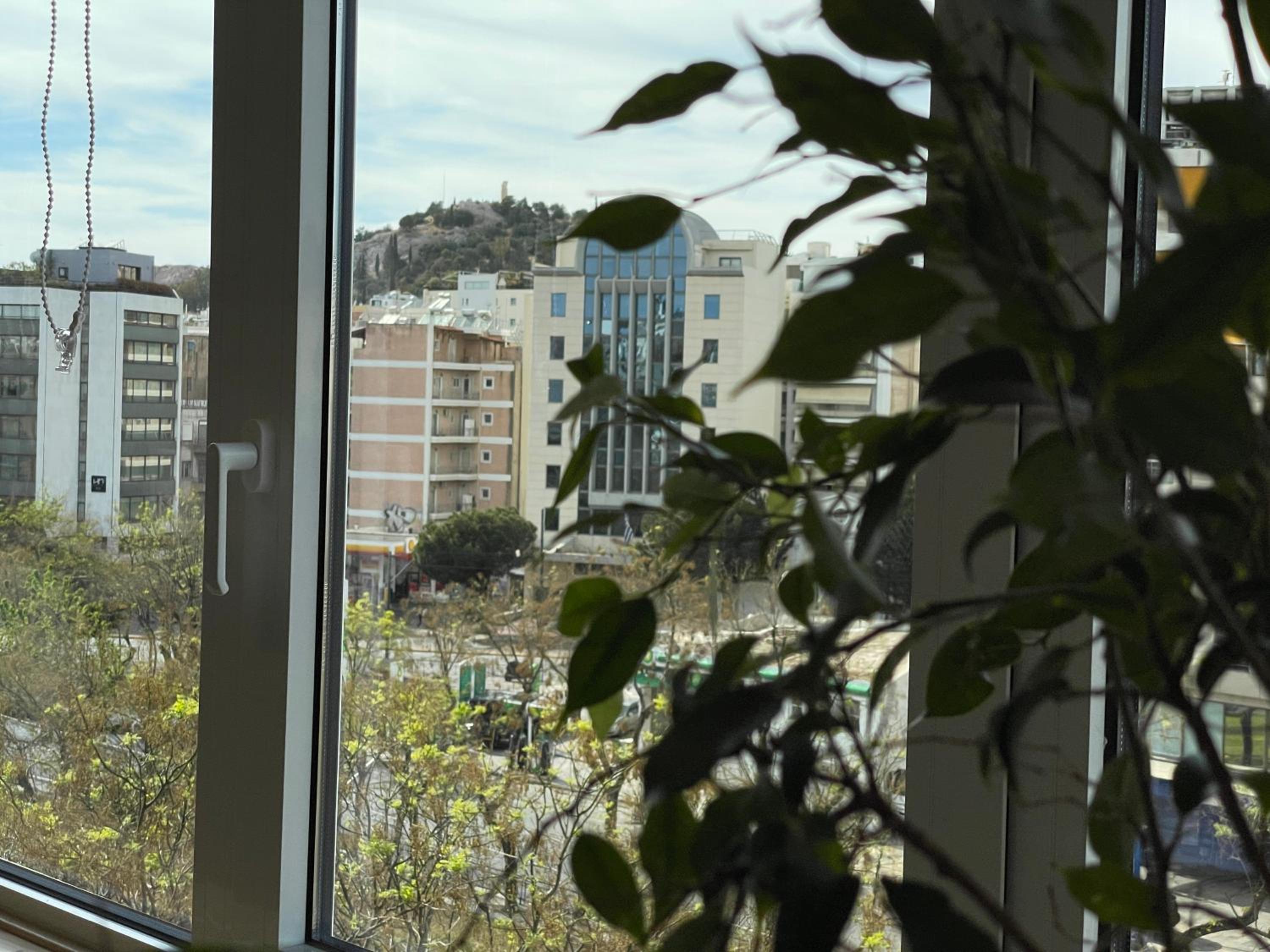 Modern Cityview Flat - 1 min to Metro - Walk to Acropolis
