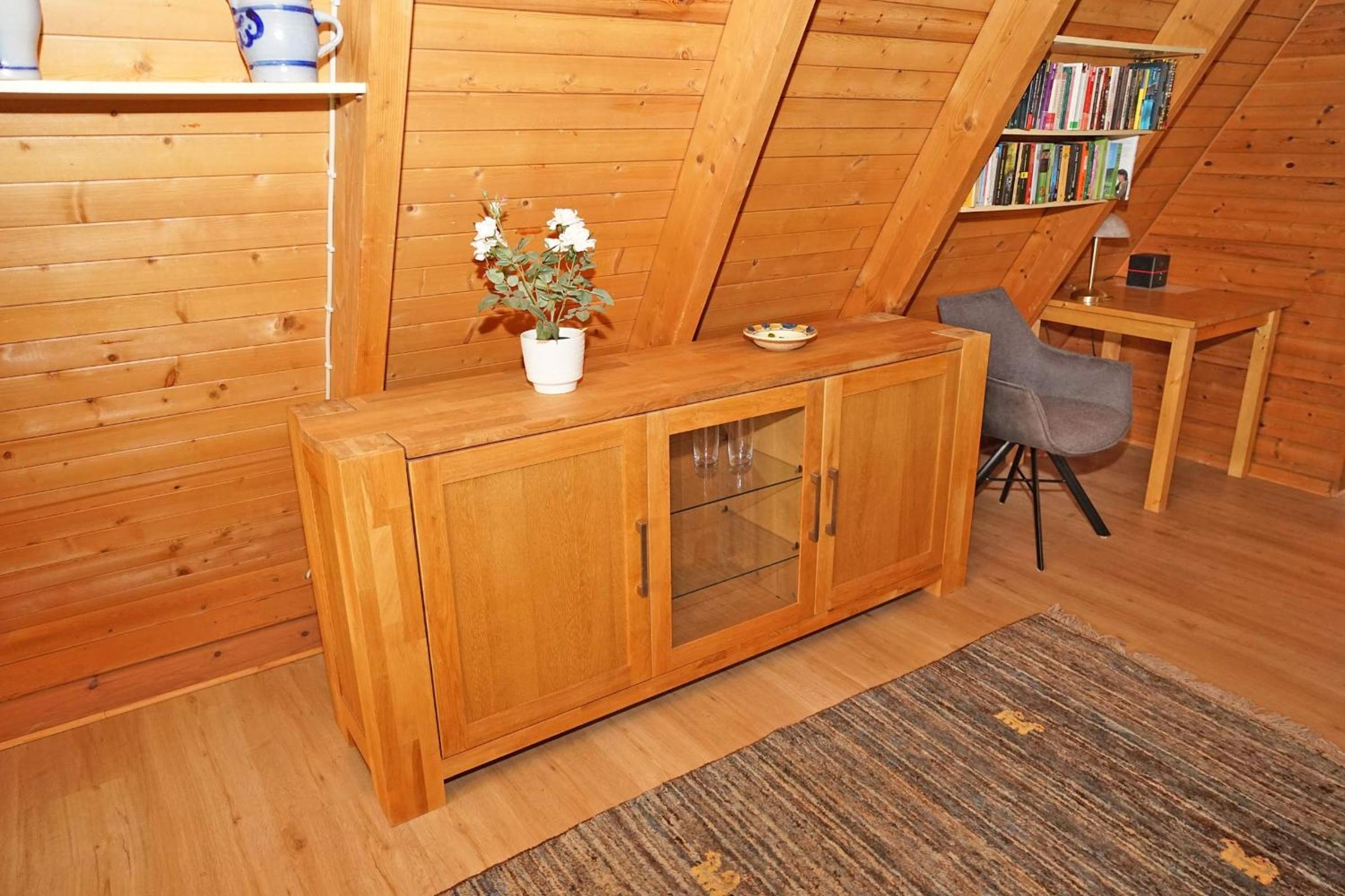 Zeltdachhaus sehr strandnah fuer b
