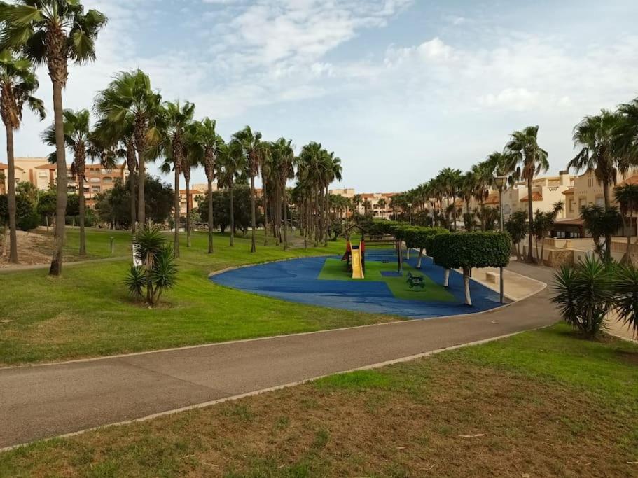 Altas Entinas Almerimar Two bedroom apartment with parking, Wi-Fi and Pool view 5