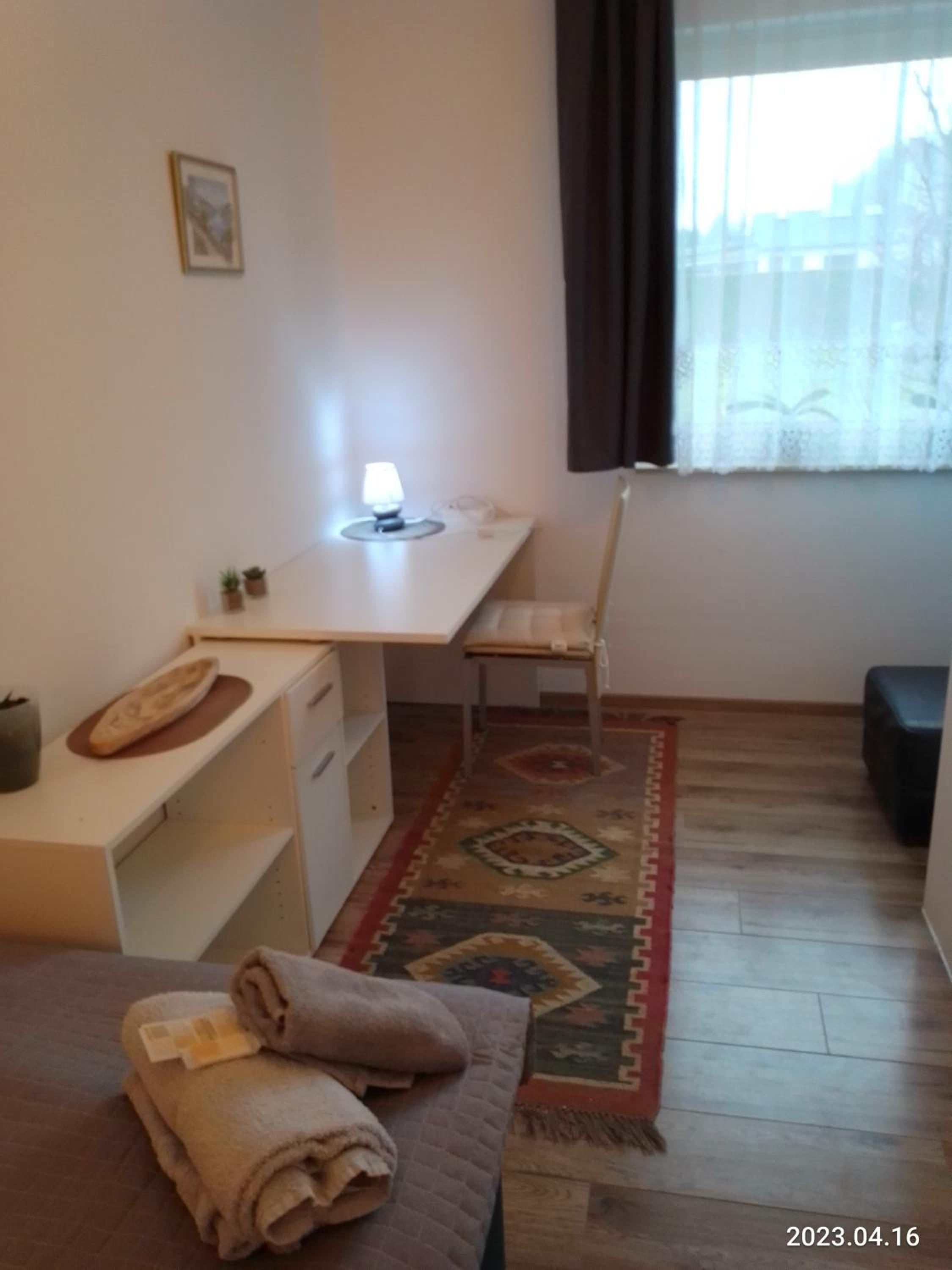 Photo 32