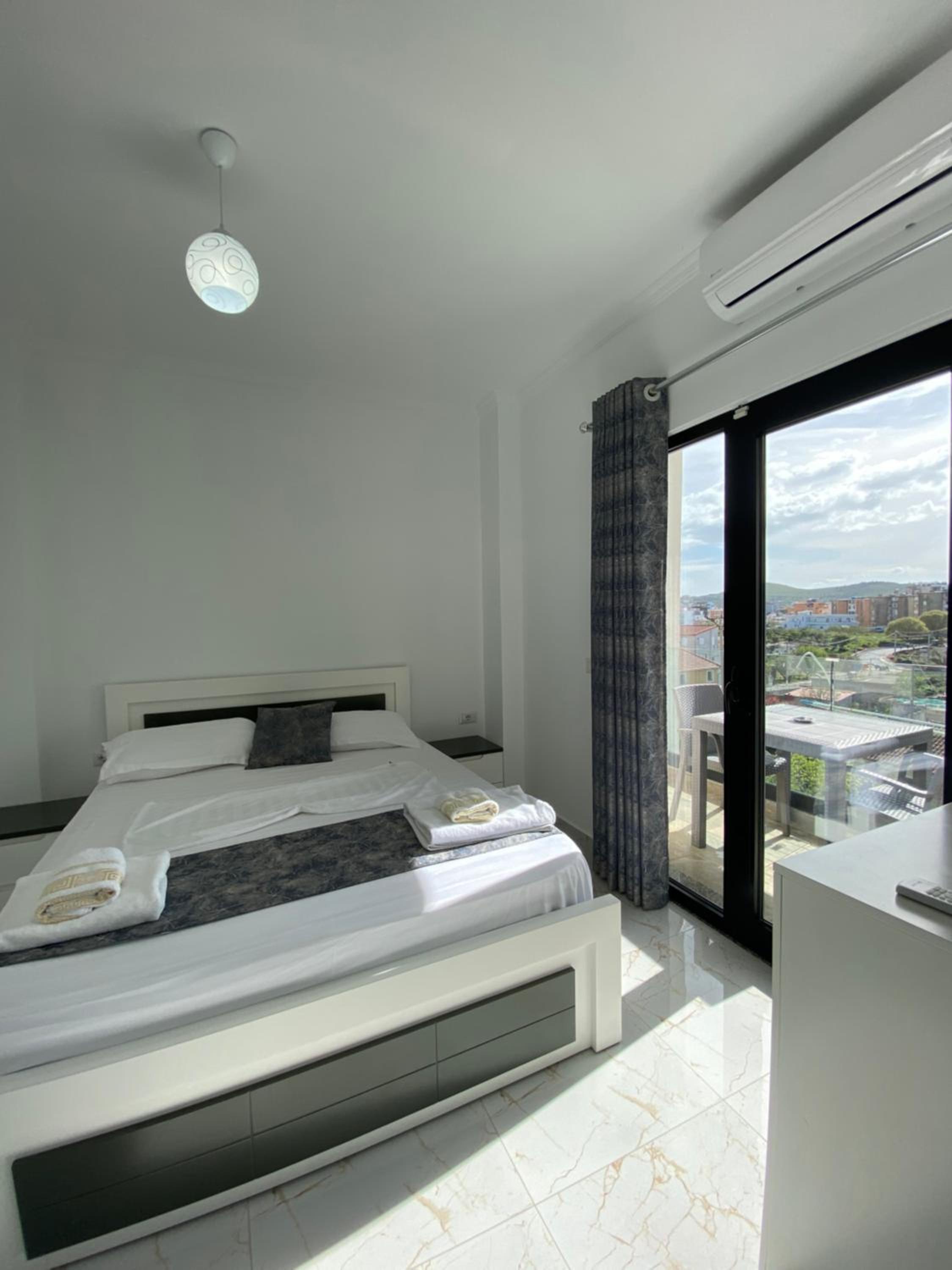 Eos ApartHotel