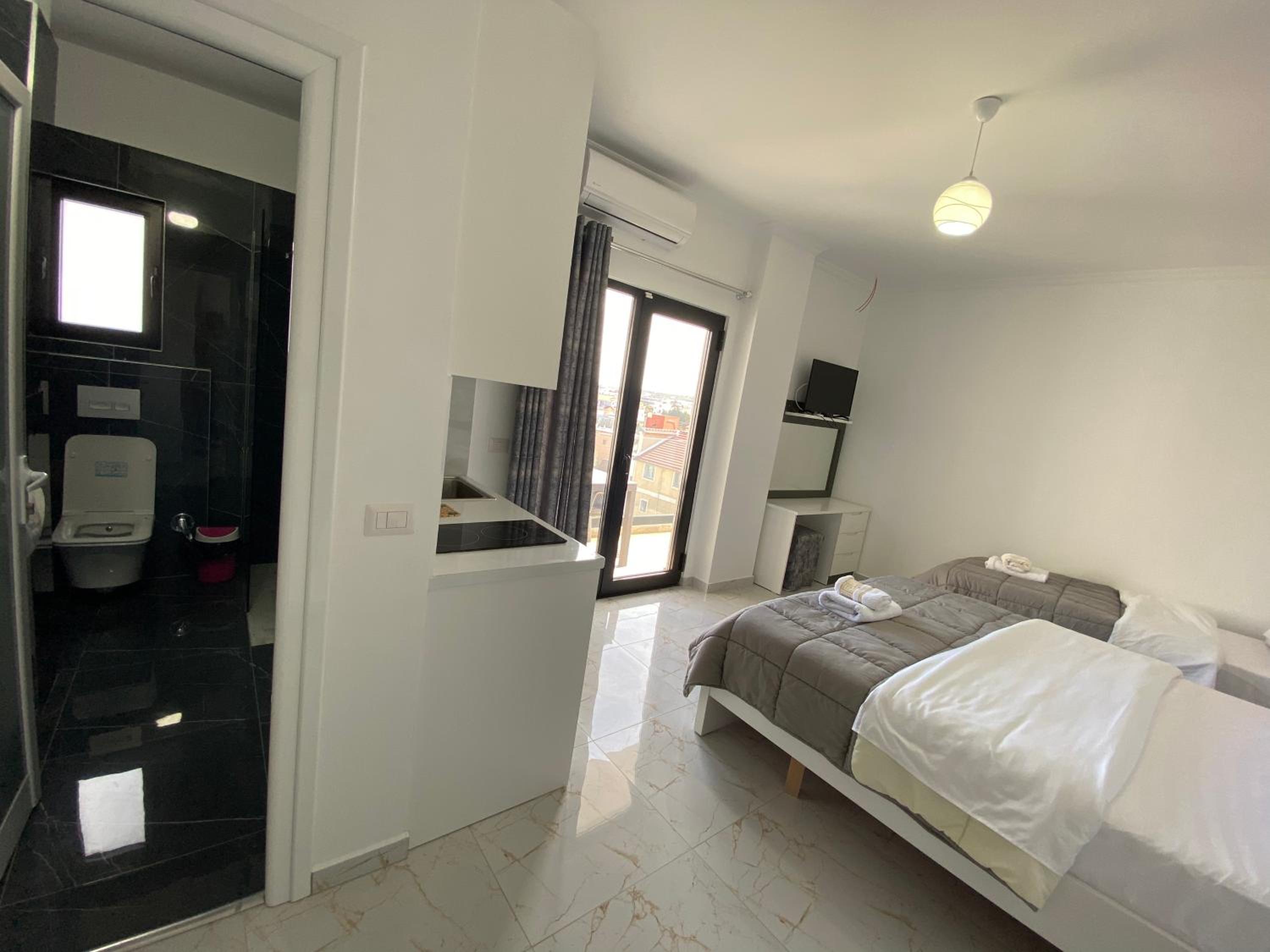 Eos ApartHotel