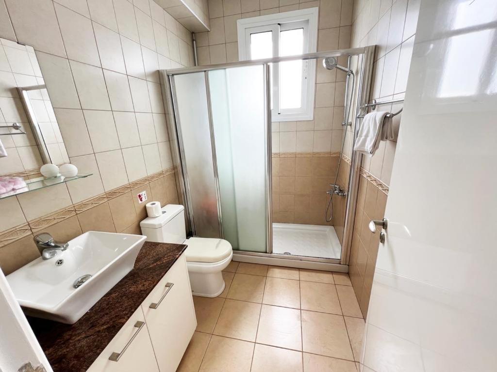 Gorgona Seafront Villas 3 Bedroom With Private Swimming Pool