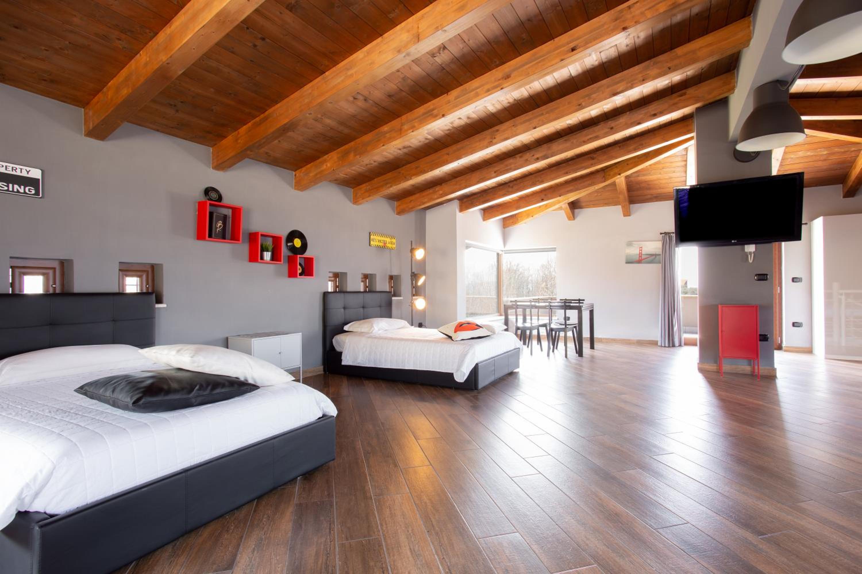 Villa Santoro al Paradiso Verde, Villa intera con Piscina