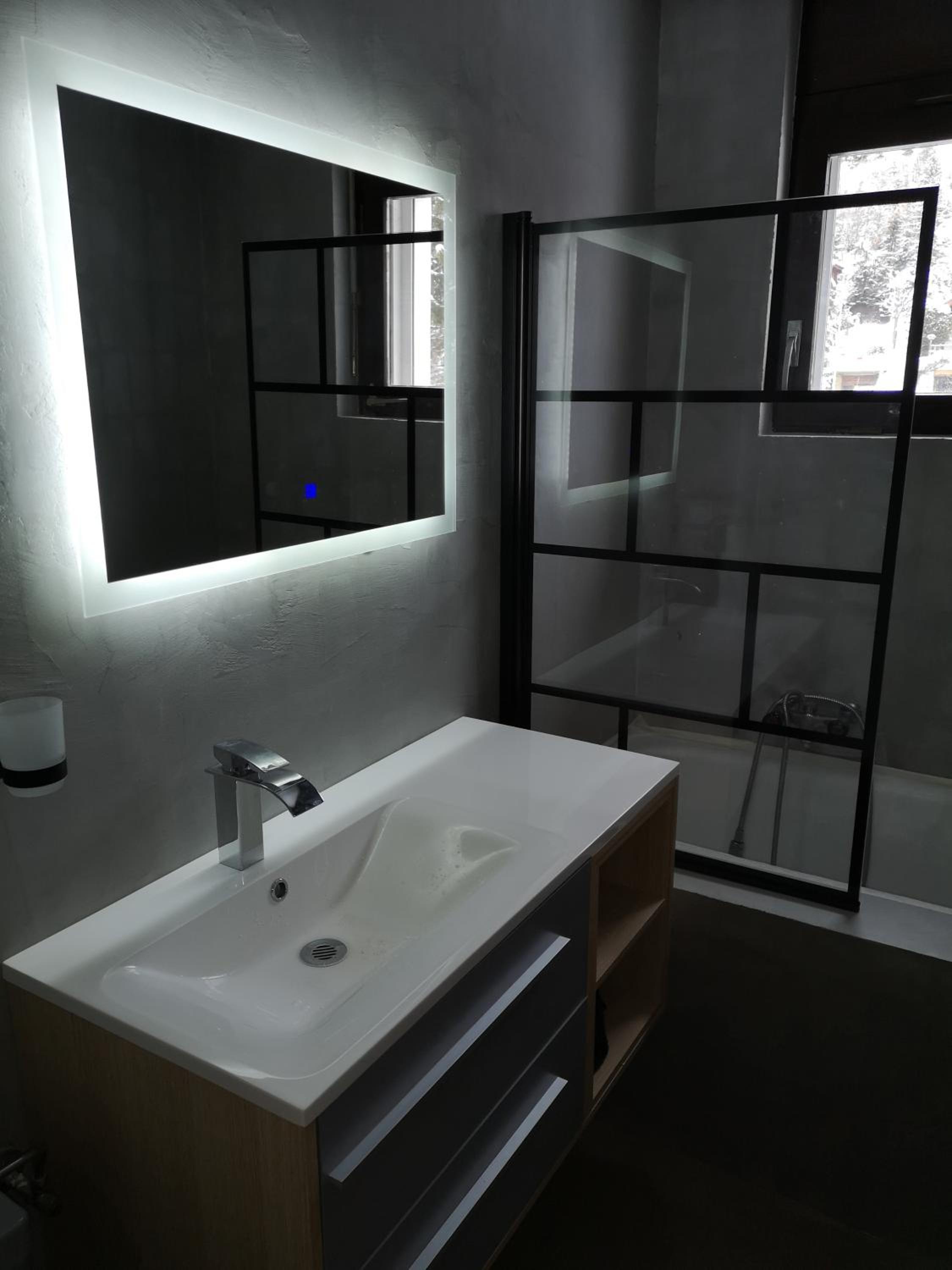 Appartement proche remontées refait à neuf