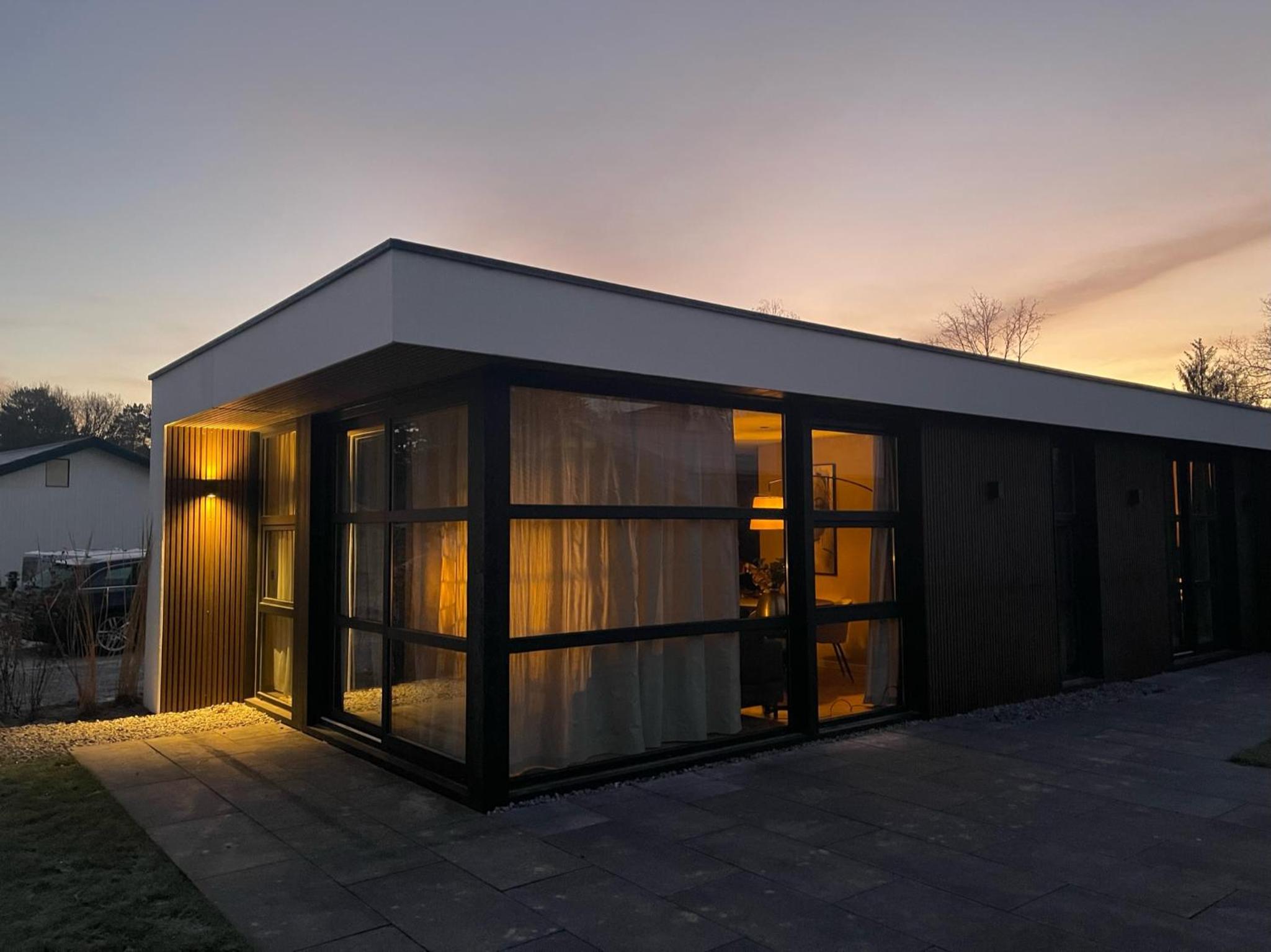 Edelhert, moderne en comfortabele vakantiewoning met hottub! view 3
