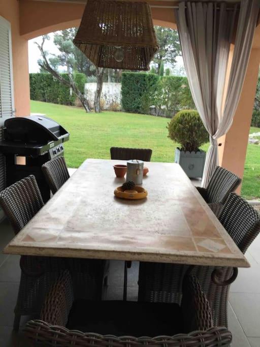 Villa Ty Laouen- villa confort avec piscine et jacuzzi- Parc -Opio-Valbonne
