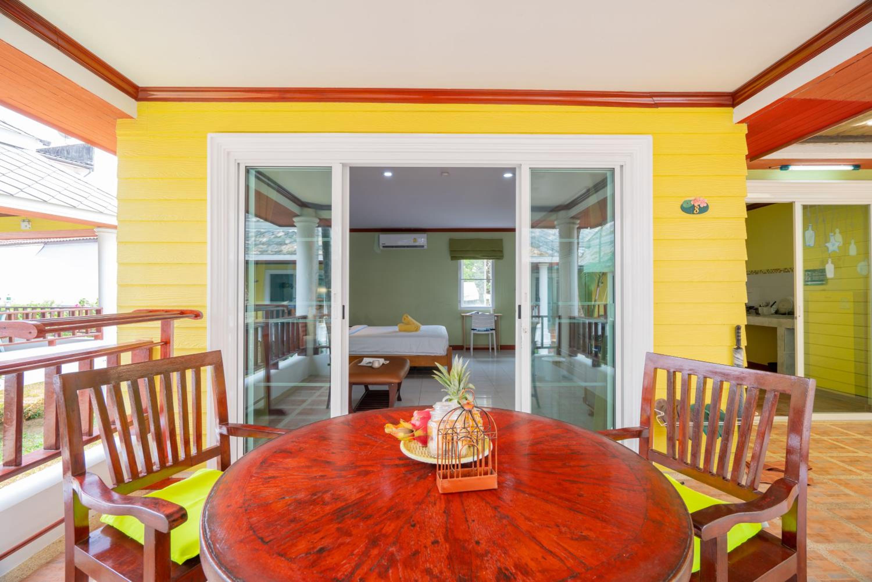 Lemon House
