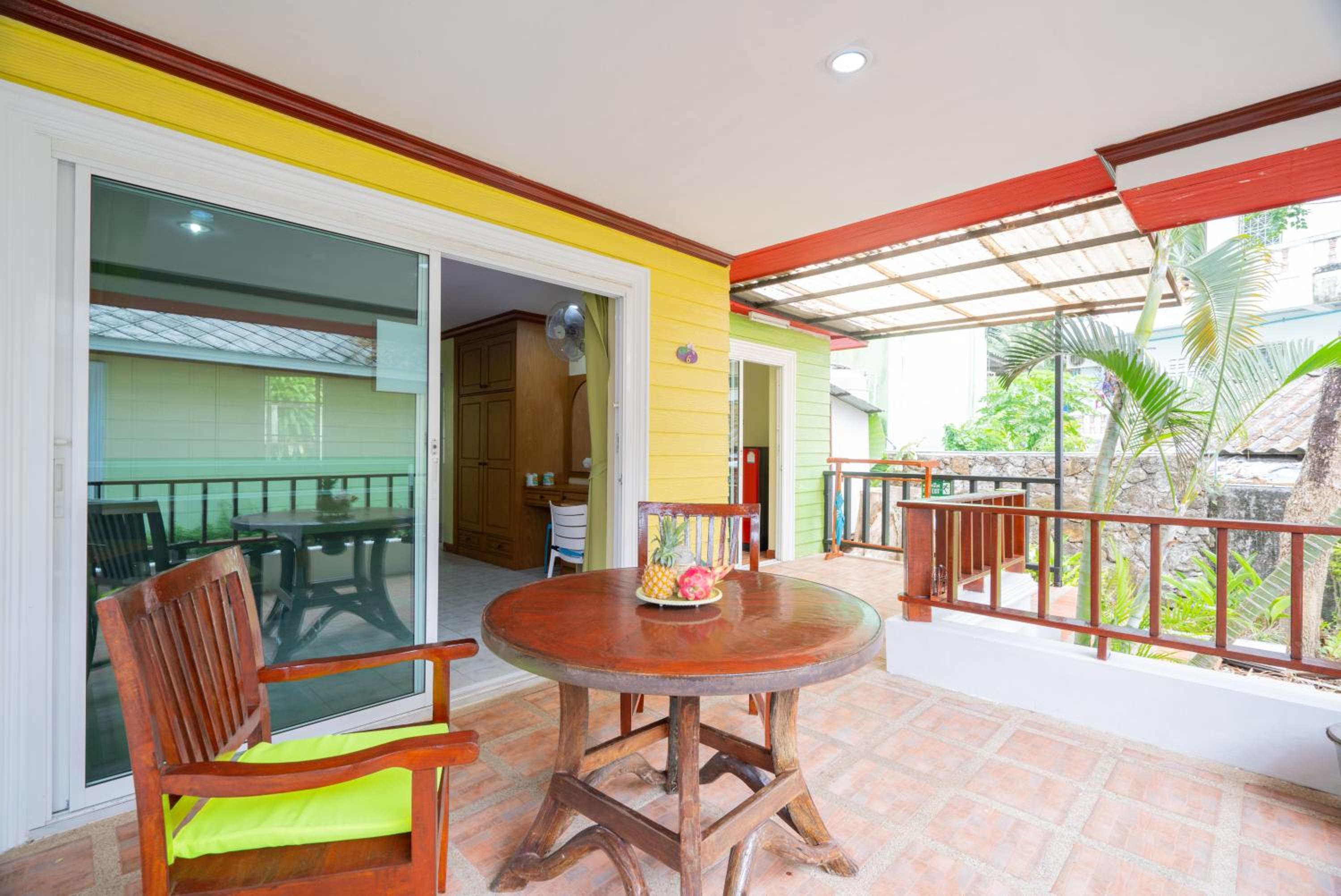 Lemon House