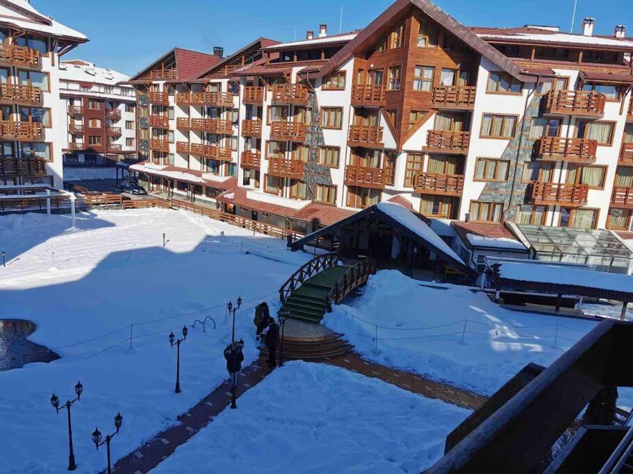 Lovely private apartment in Belelvedre