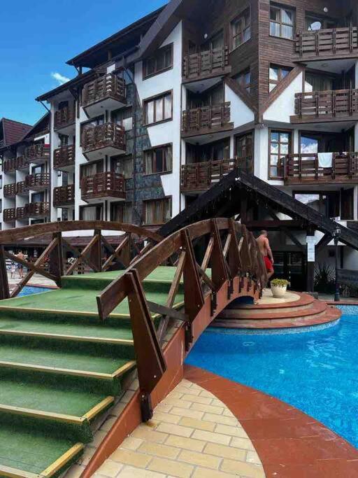 Lovely private apartment in Belelvedre