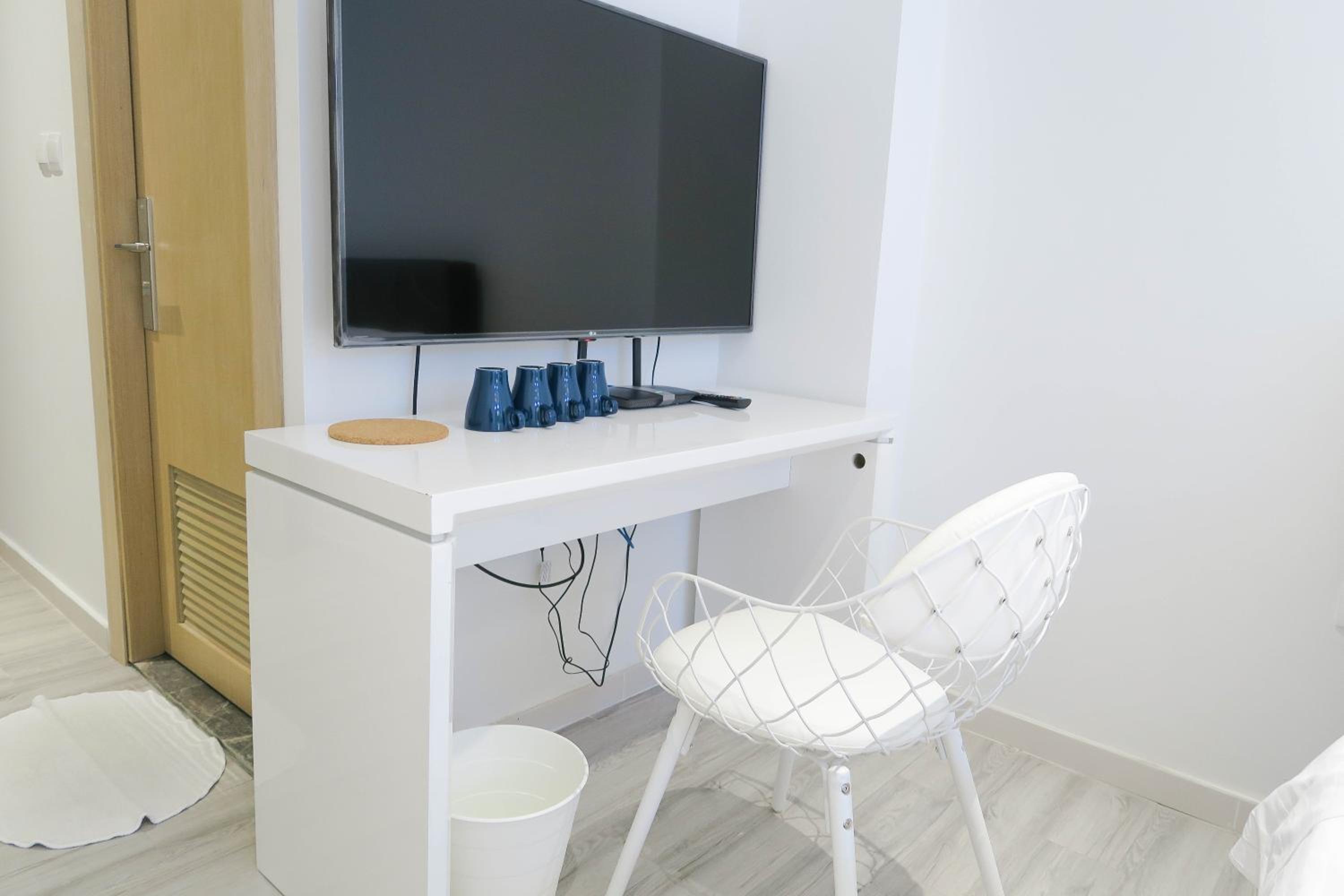 Comfy Studio 6 by Ong Realty