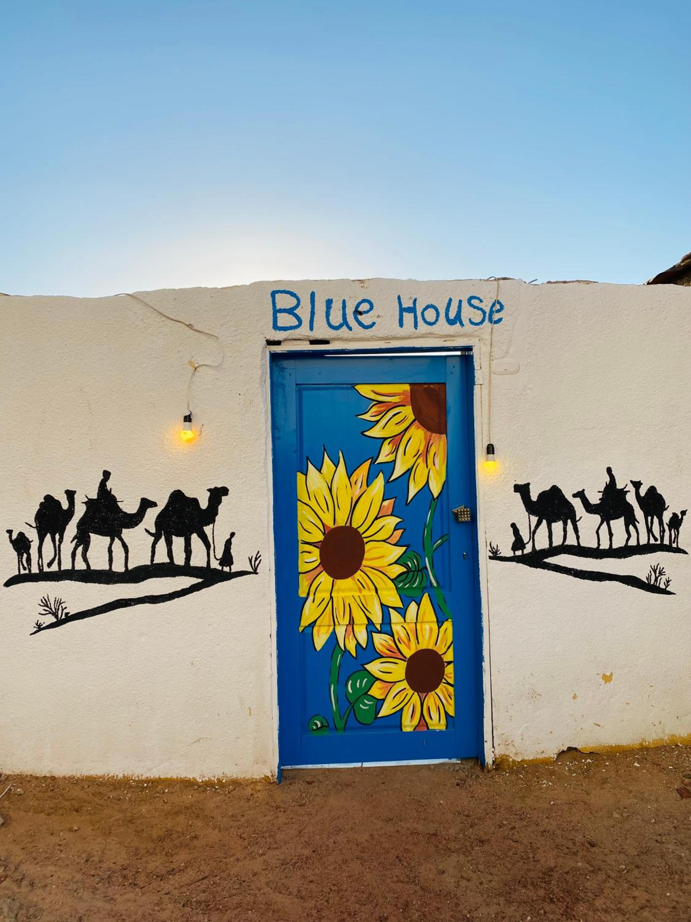 Blue Villa in Lighthouse