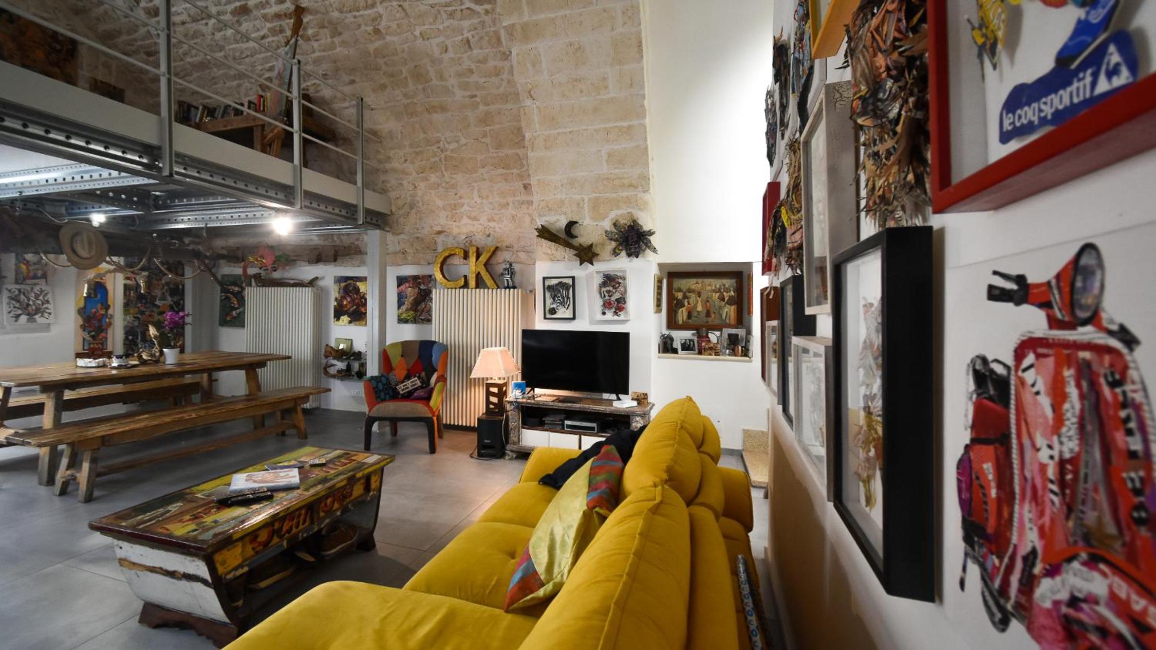 lounge