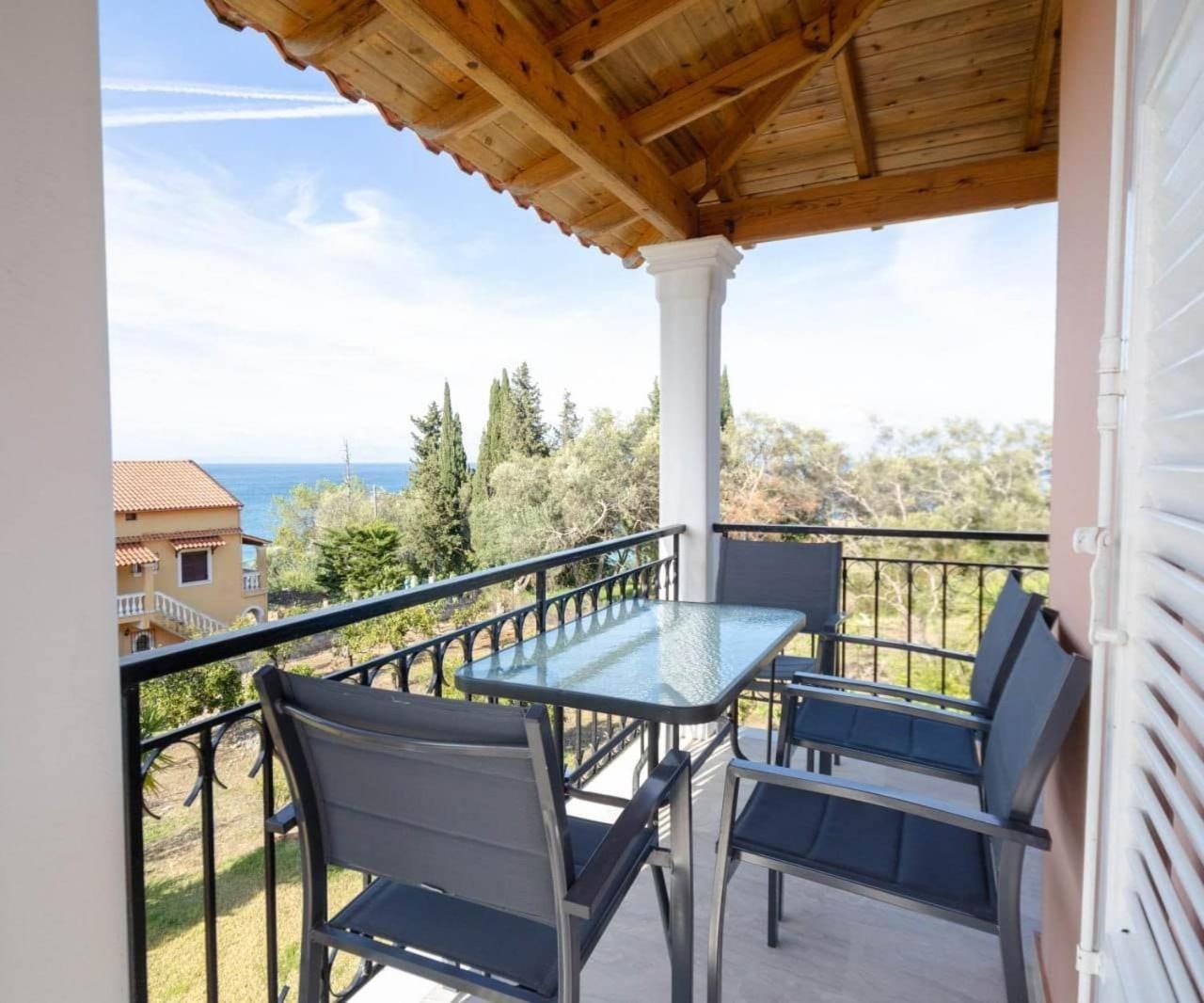 Armonia Apartments