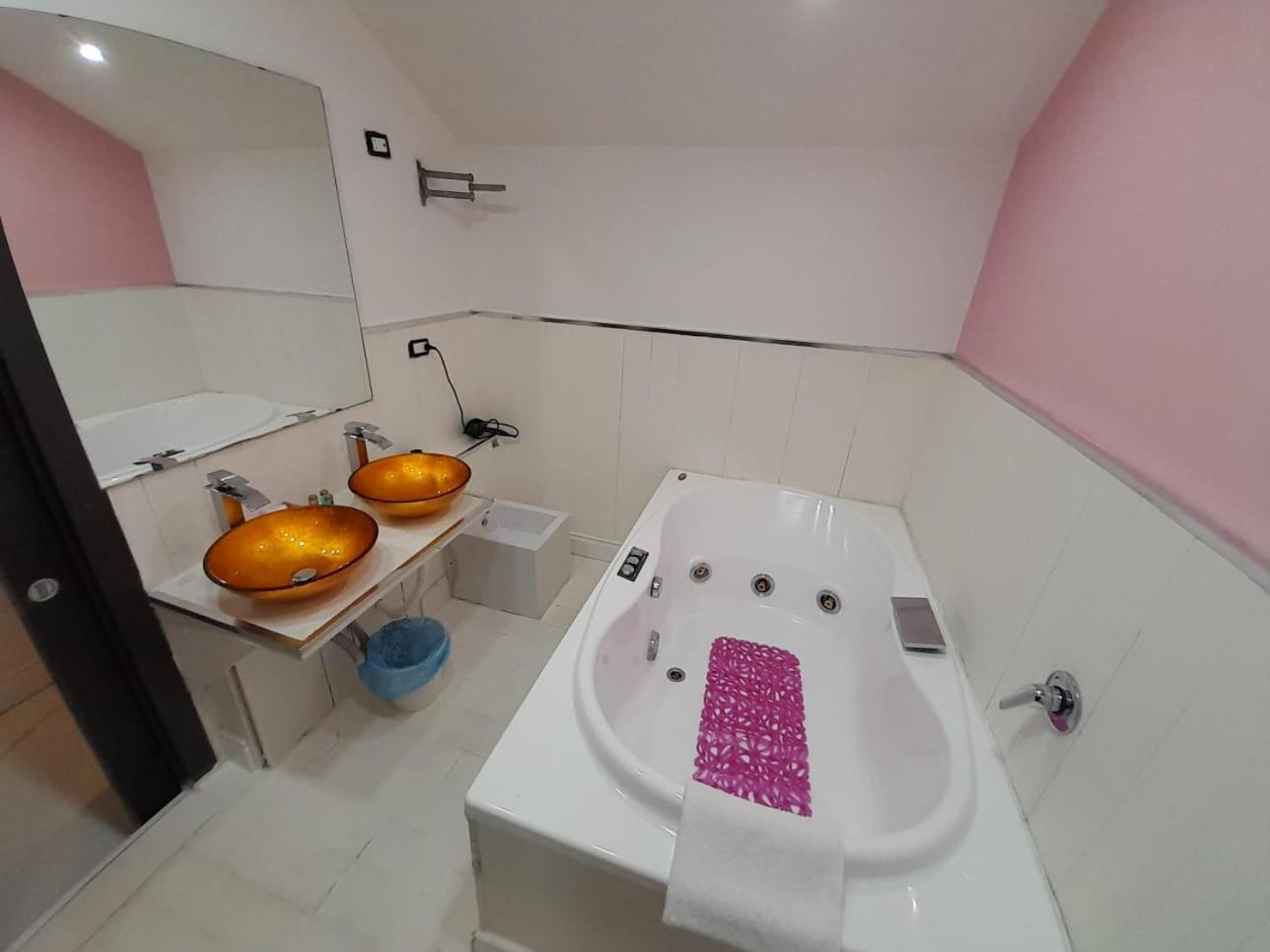 Mayfair Lifestyle Suites by Babylon Stay