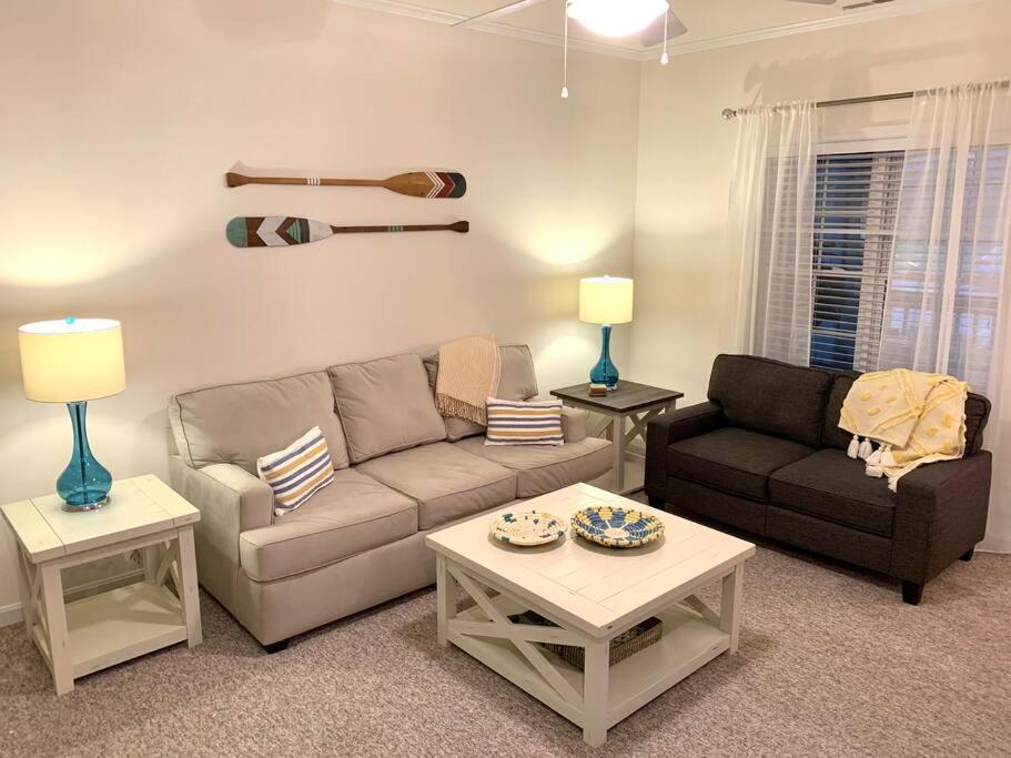 Beach perfect getaway 2 bedroom apartment view 2