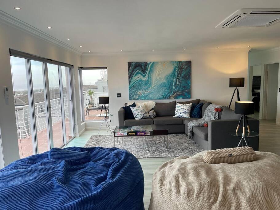 Golden Horizon Penthouse view 4