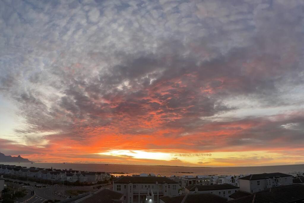 Golden Horizon Penthouse view 5