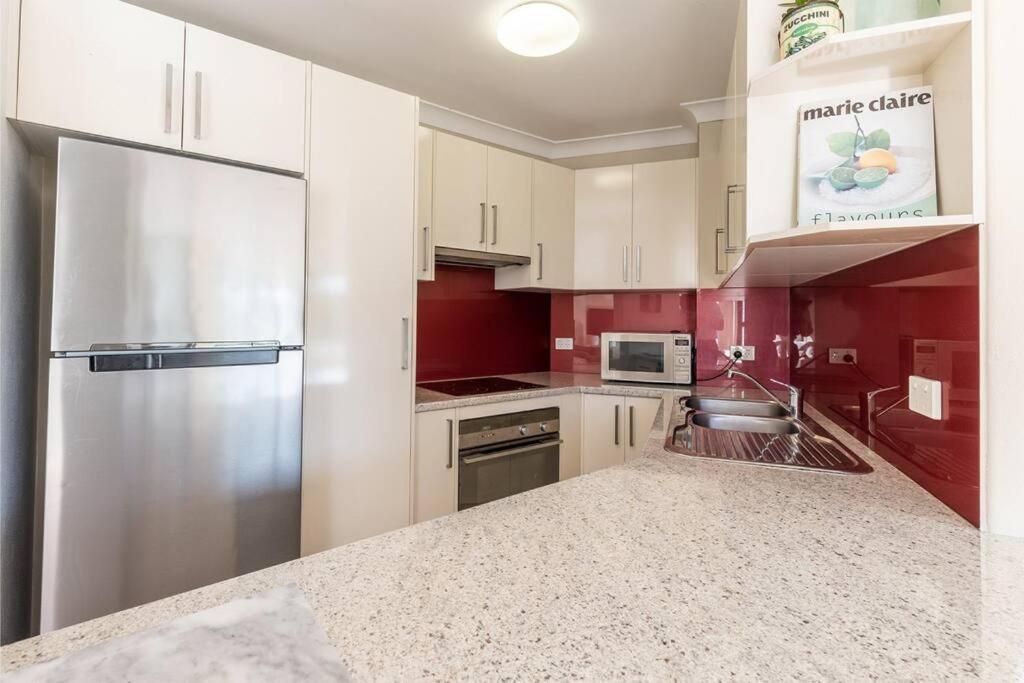 Tranquil Escape - Koala Hotspot - 2 Bed 2 Bath Apt Spectacular Sea Views