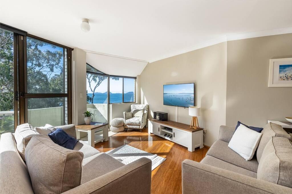 Tranquil Escape - Koala Hotspot - 2 Bed 2 Bath Apt Spectacular Sea Views