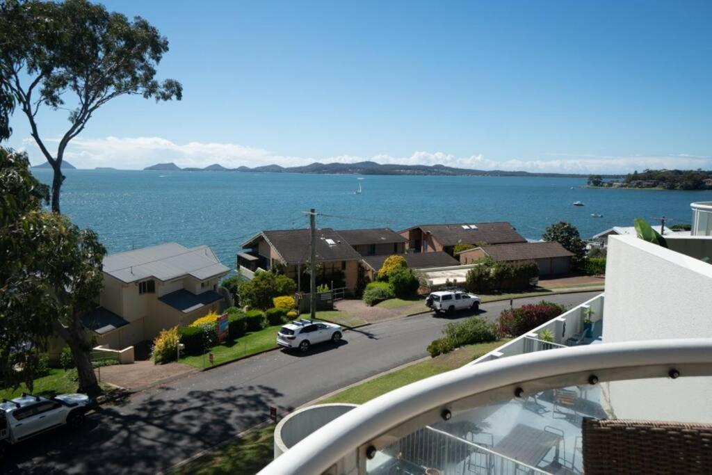 Tranquil Escape - Koala Hotspot - 2 Bed 2 Bath Apt Spectacular Sea Views