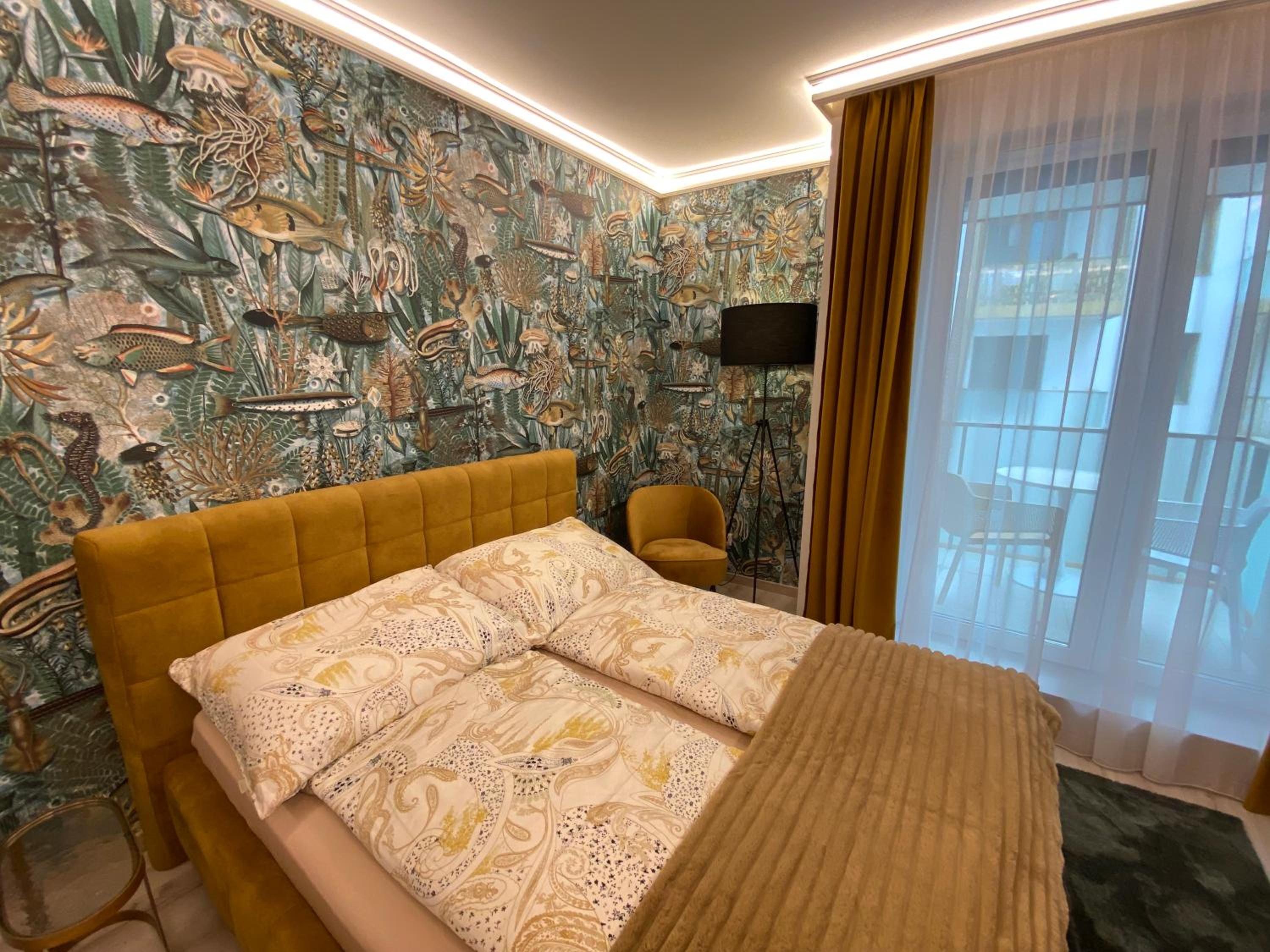 Grand Suites Central