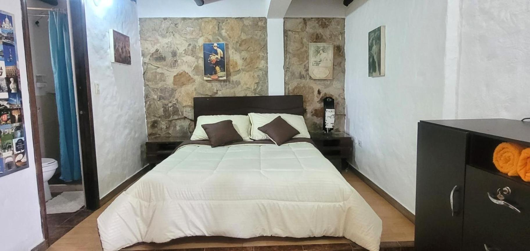 La Rosaleda - Hermosa finca, vista al lago, bosque privado y BBQ