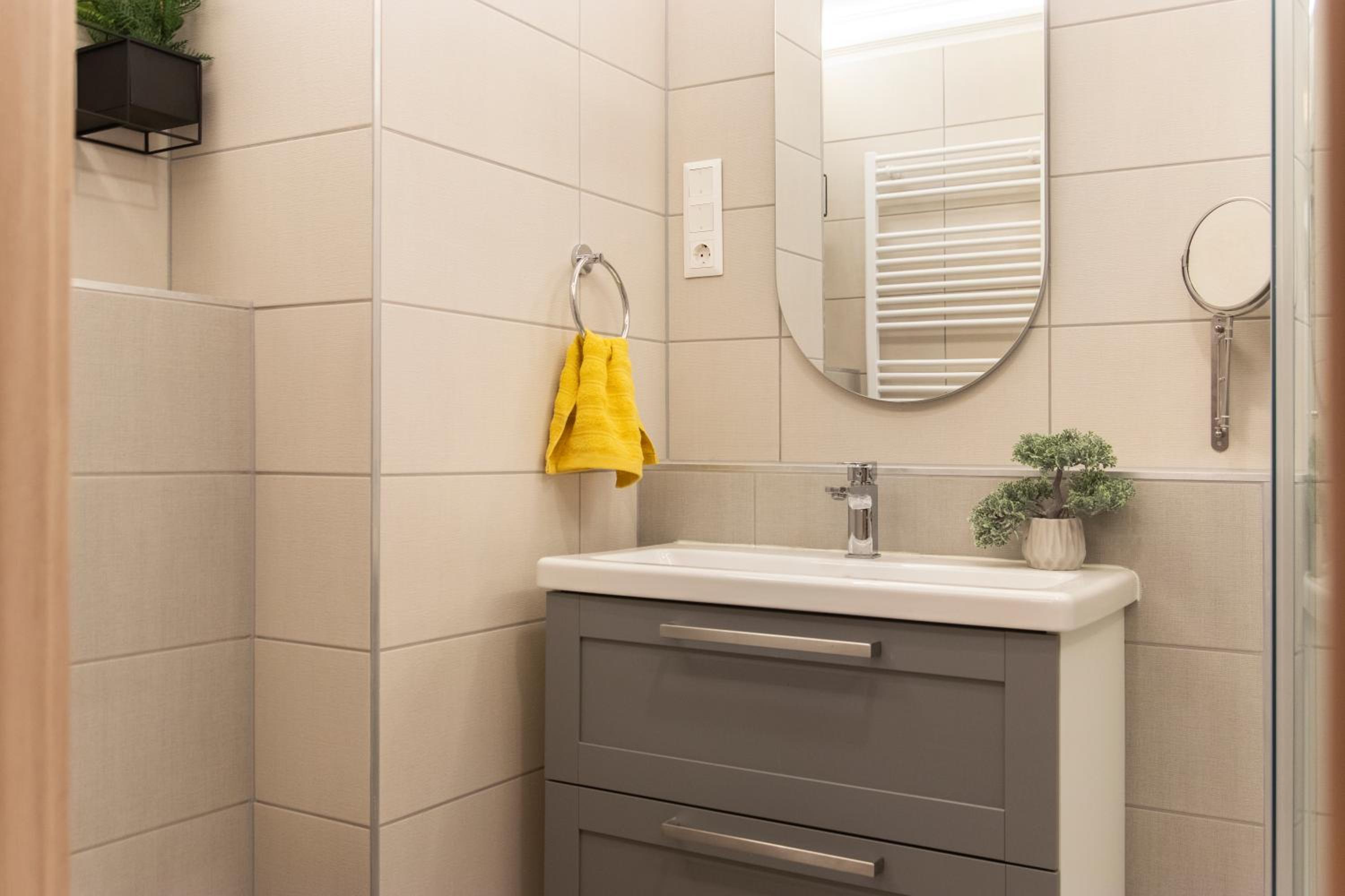 Grand Suites Central