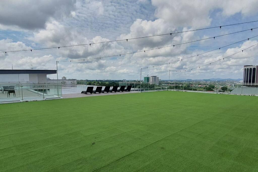 Kozi Square 2paxs Studio with Infinity Pool 7E photo 5
