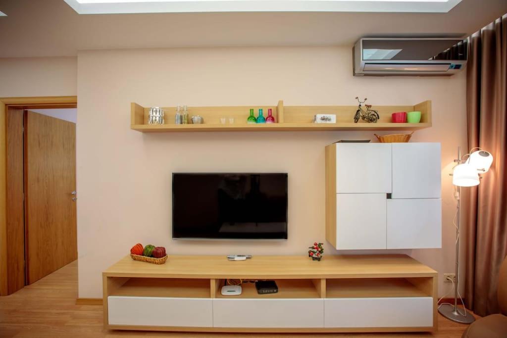 Hight Tech super center apartment