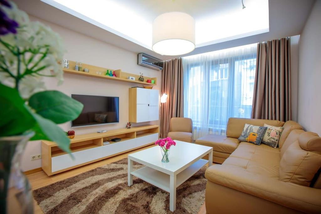 Hight Tech super center apartment