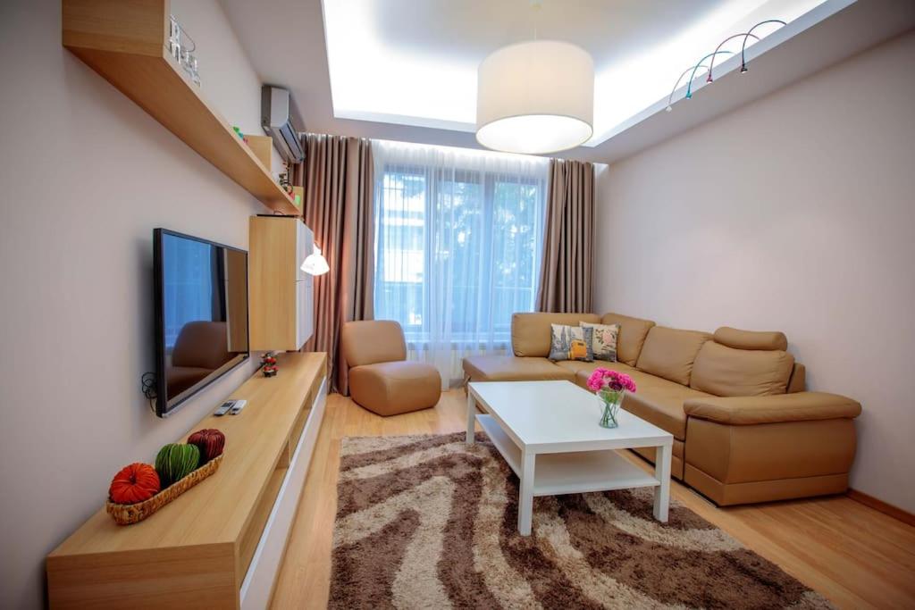 Hight Tech super center apartment