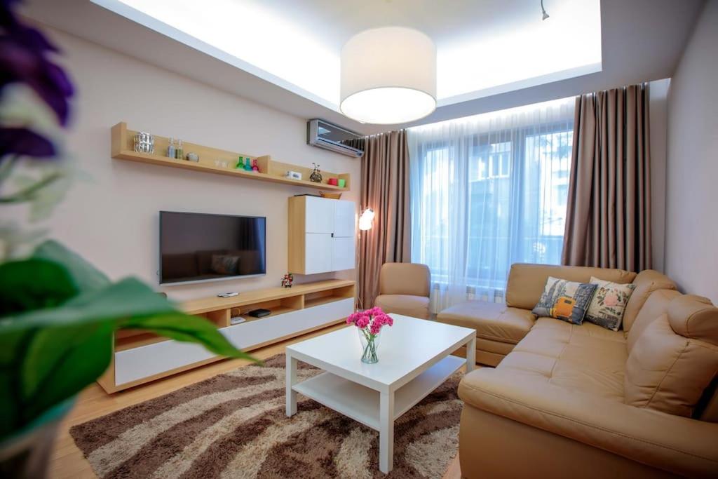 Hight Tech super center apartment