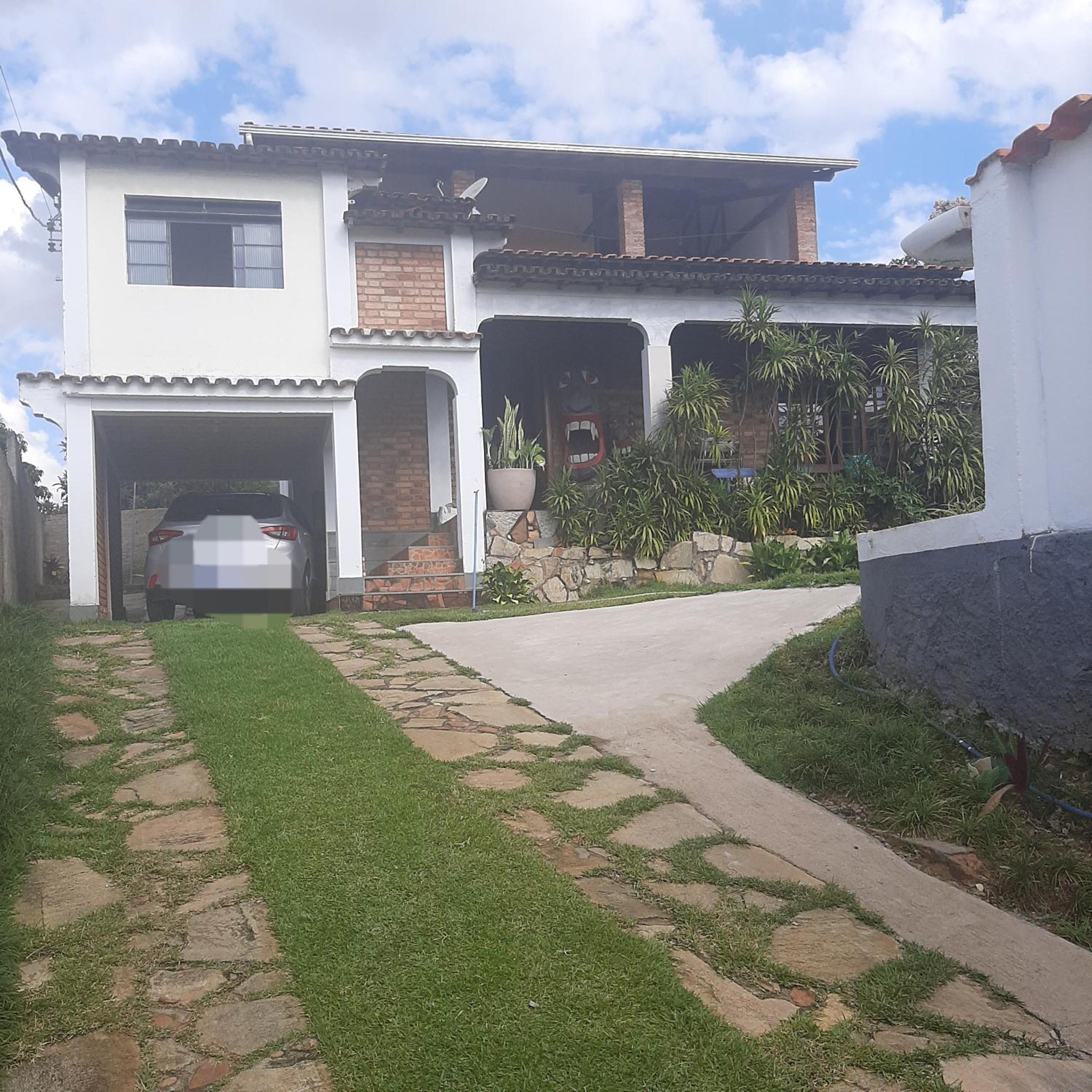Casa para Aluguel de Temporada em Carrancas MG - Casa do Artista