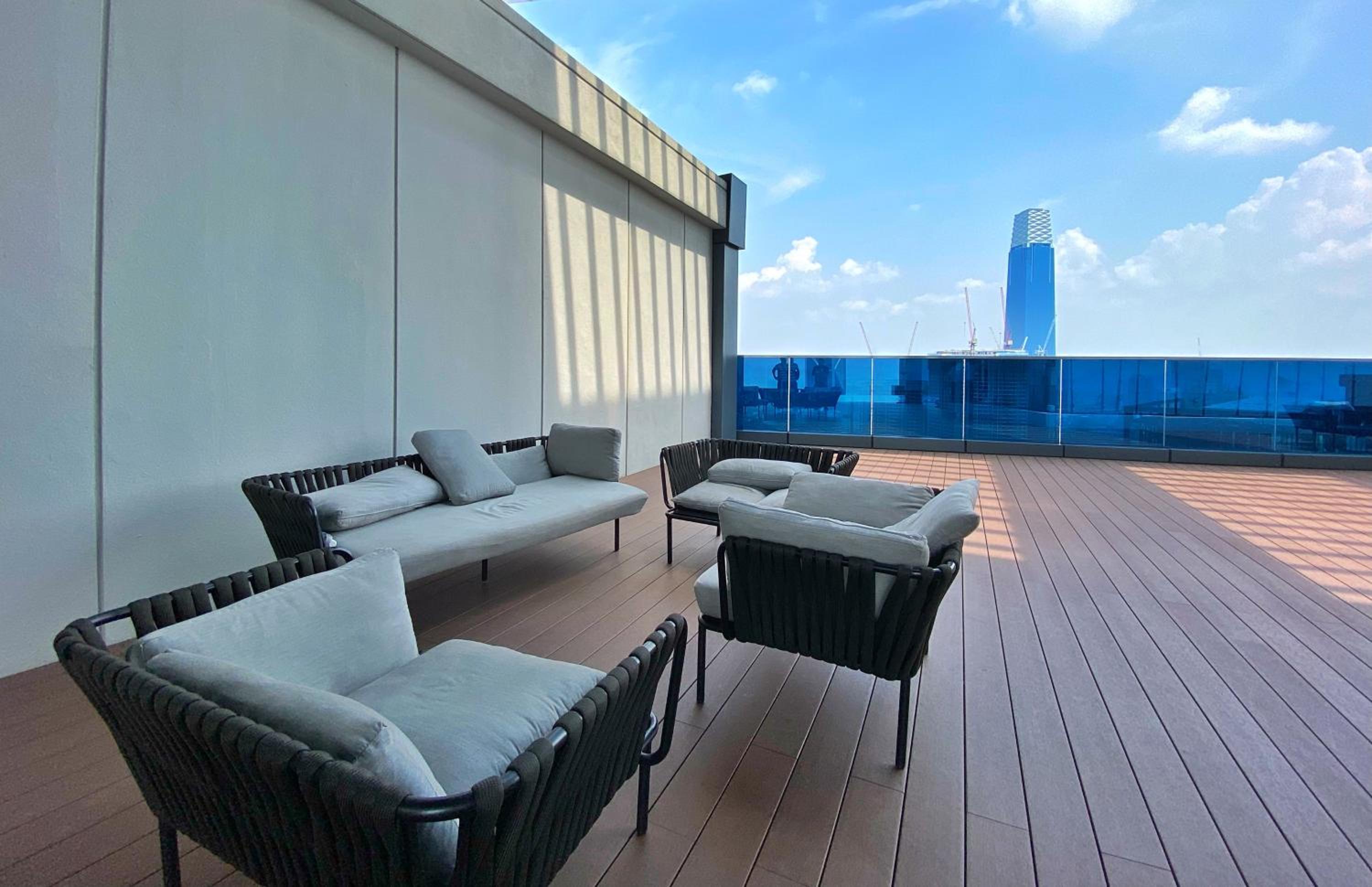 Amazing KLCC SKY view infinity pool Eaton Residences Suites