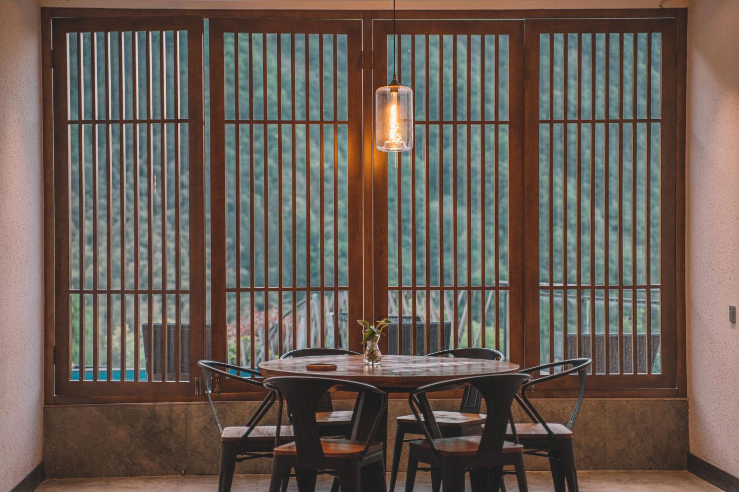 Zhangjiajie National Park Nvue Resorts