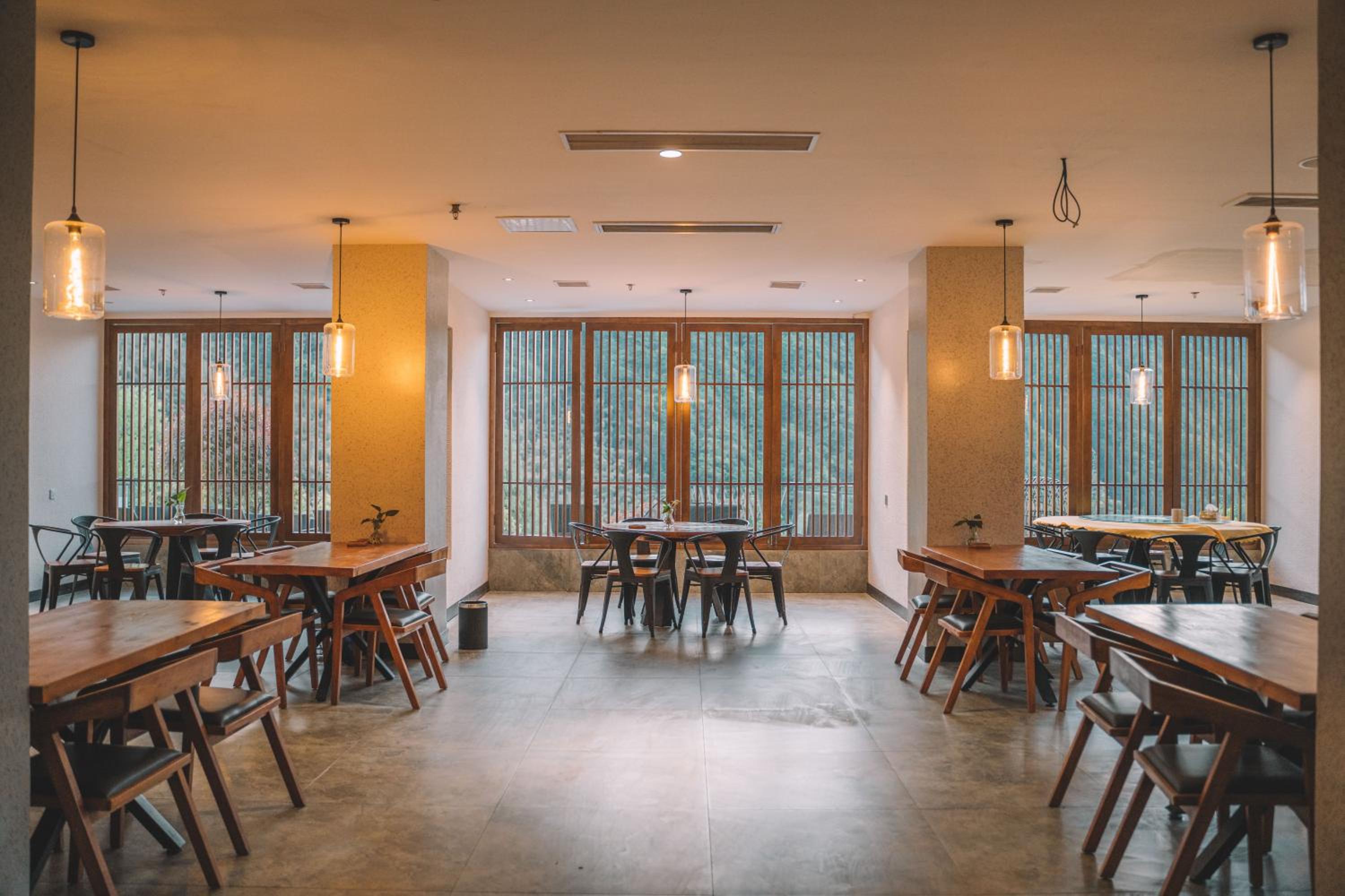 Zhangjiajie National Park Nvue Resorts