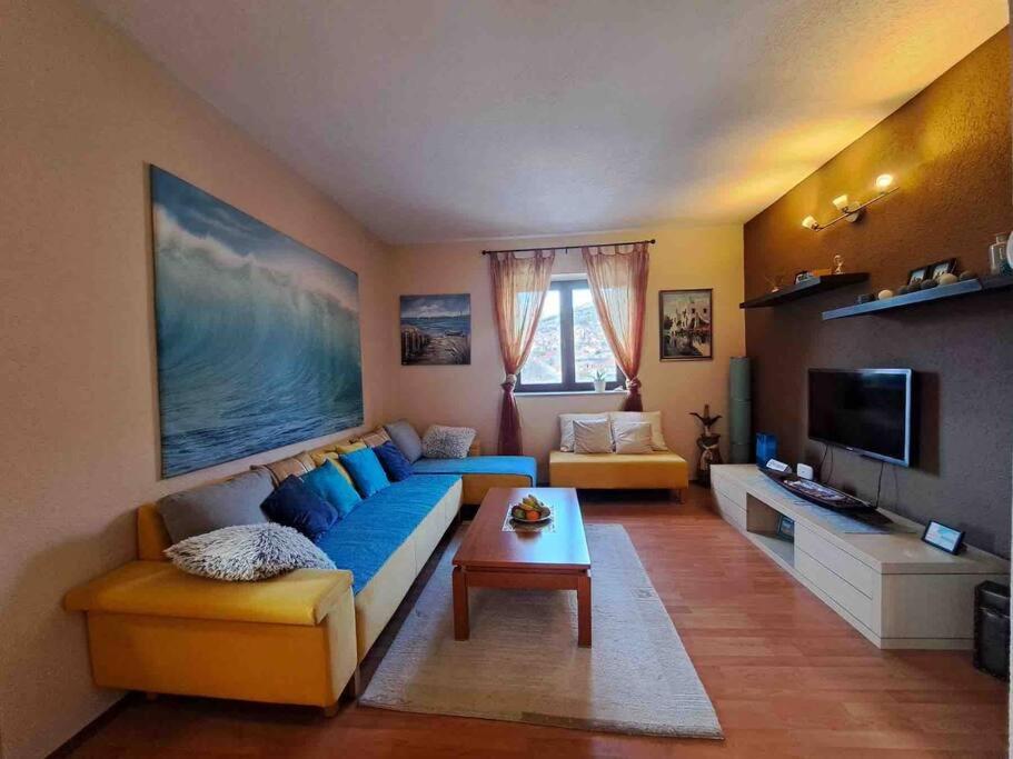 Lovely house with swimming pool