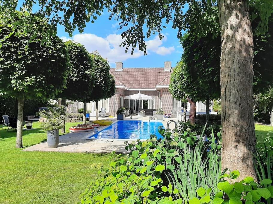 Gastehuis Madiba met privé zwembad en jacuzzi