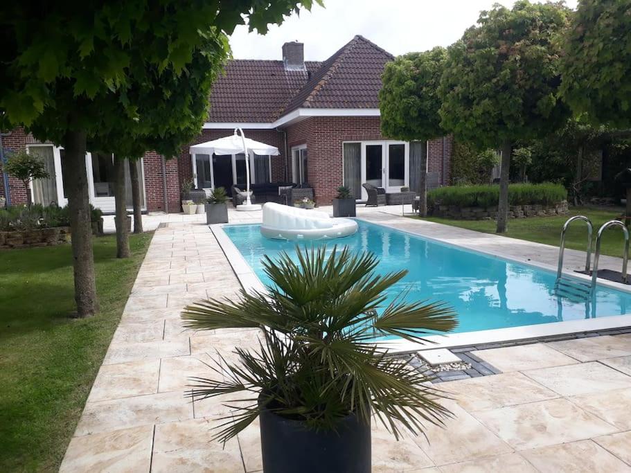 Gastehuis Madiba met privé zwembad en jacuzzi