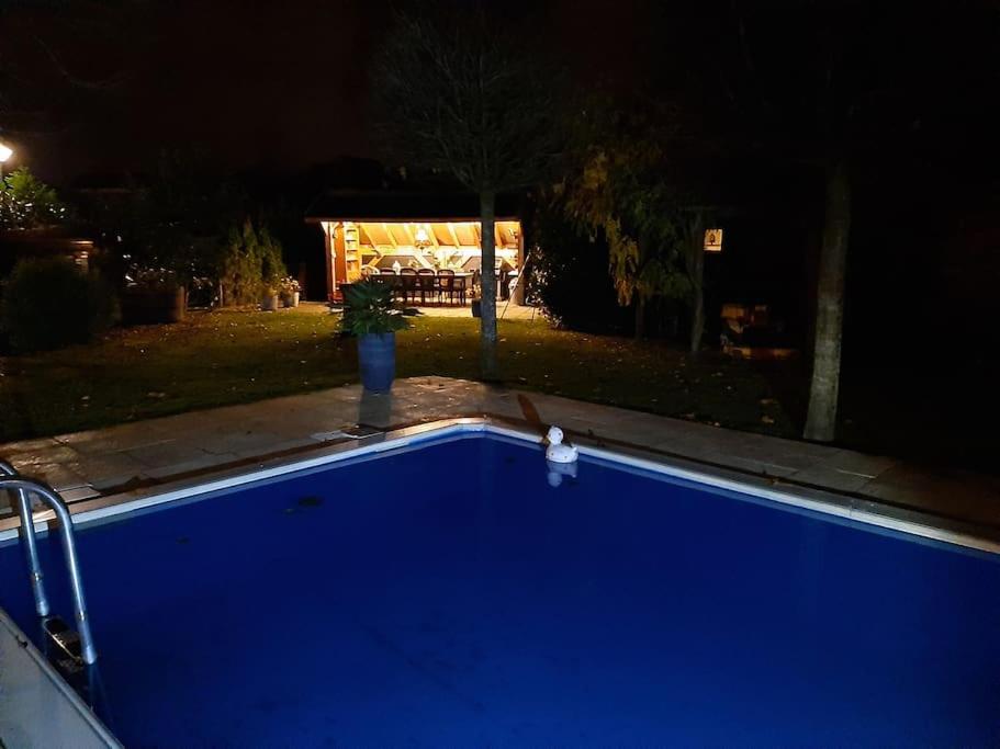 Gastehuis Madiba met privé zwembad en jacuzzi