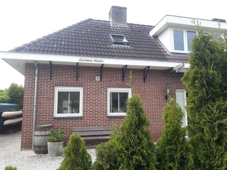 Gastehuis Madiba met privé zwembad en jacuzzi