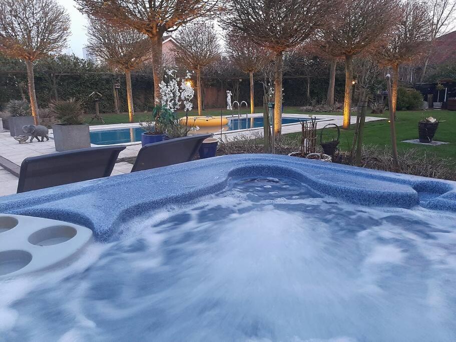 Gastehuis Madiba met privé zwembad en jacuzzi