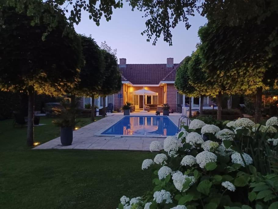Gastehuis Madiba met privé zwembad en jacuzzi